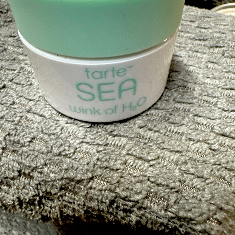 Day and night under eye and up to brow bone cream